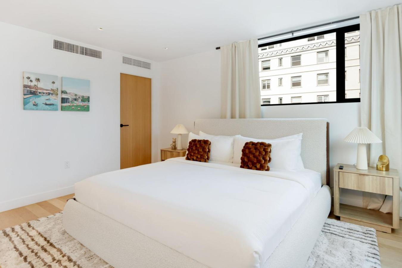 The Santa Monica Sunset - 5k Sq Ft Beachfront Luxury *